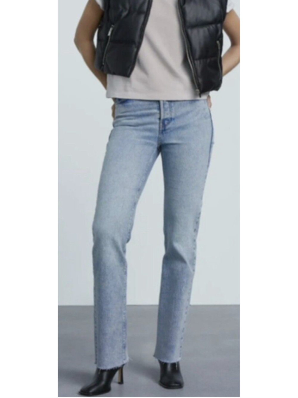 Zara straight leg raw hem jeans 6